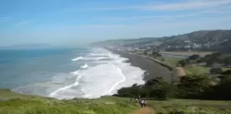 Mori Point Pacifica Live Webcam - California