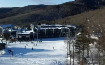 Bolton Valley Resort Live Cam - Main Base - Vermont