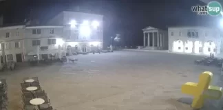 New Croatia Forum Square Live Stream Cam, Pula