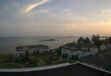 Water's Edge Resort Live Cam - Westbrook, Connecticut Usa