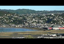 Lyall Bay - Wellington Airport - New Zealand Live Webcam