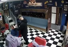 Buckingham Barbers Webcam