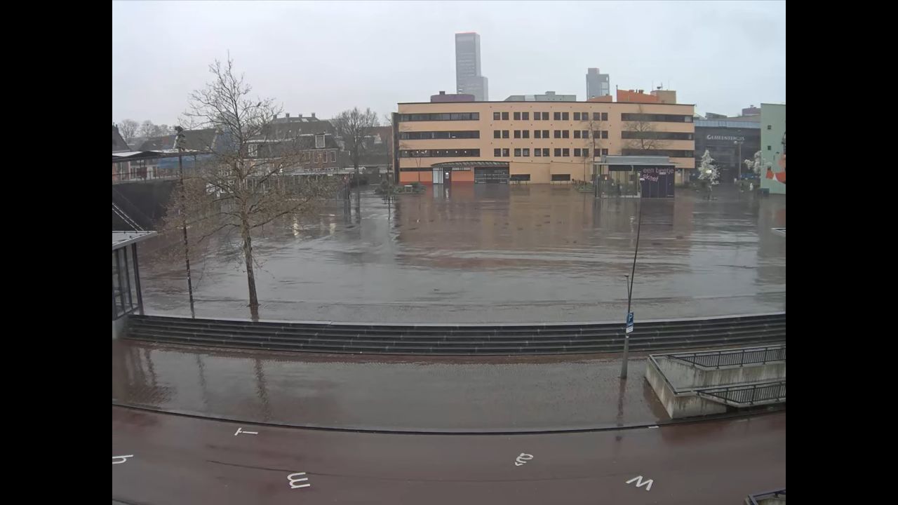 Oldehoofsterkerkhof Live Cam Leeuwarden, Friesland