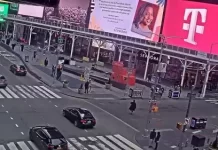 Times Square 7th Avenue Live Stream Cam New York City, Usa