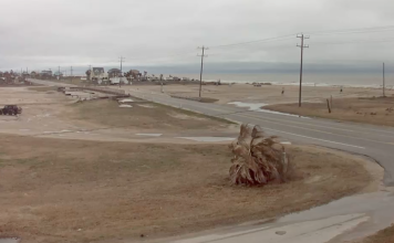 Rollover Pass, Gilchrist, Texas Live Cam