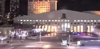 Ontario, Canada Live Webcam Of Mississauga Celebration Square New