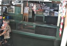 The Green Parrot Bar Live Webcam - Key West, Florida