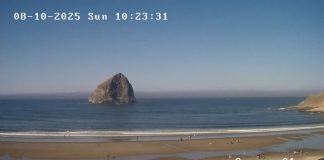 Live Cannon Beach, Haystack Rock Webcam, Oregon