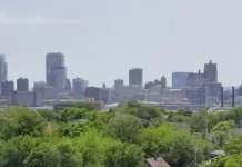 Milwaukee, Wisconsin Live City Skyline Webcam