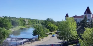 Live Waukesha, Wisconsin Webcam Fox River