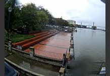 River Street Plaza Downtown Live Webcam Savannah, Georgia