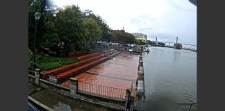 River Street Plaza Downtown Live Webcam Savannah, Georgia