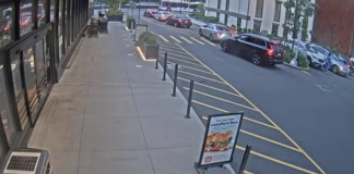 Wegmans Brooklyn Grocery Live Webcam Brooklyn, New York