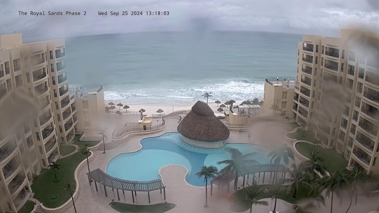 The Royal Cancun Phase 2 Webcam