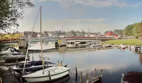 Dyckman Avenue Bascule Bridge Live Webcam – South Haven, MI