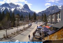 The Drake Pub Live Webcam Canmore - Alberta, Canada | Video