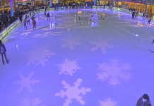 Bryant Park Webcam Winter Village New York - Live Video