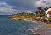 Douarnenez, France Live Webcam