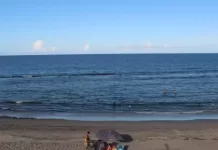 Bathtub Beach Cam