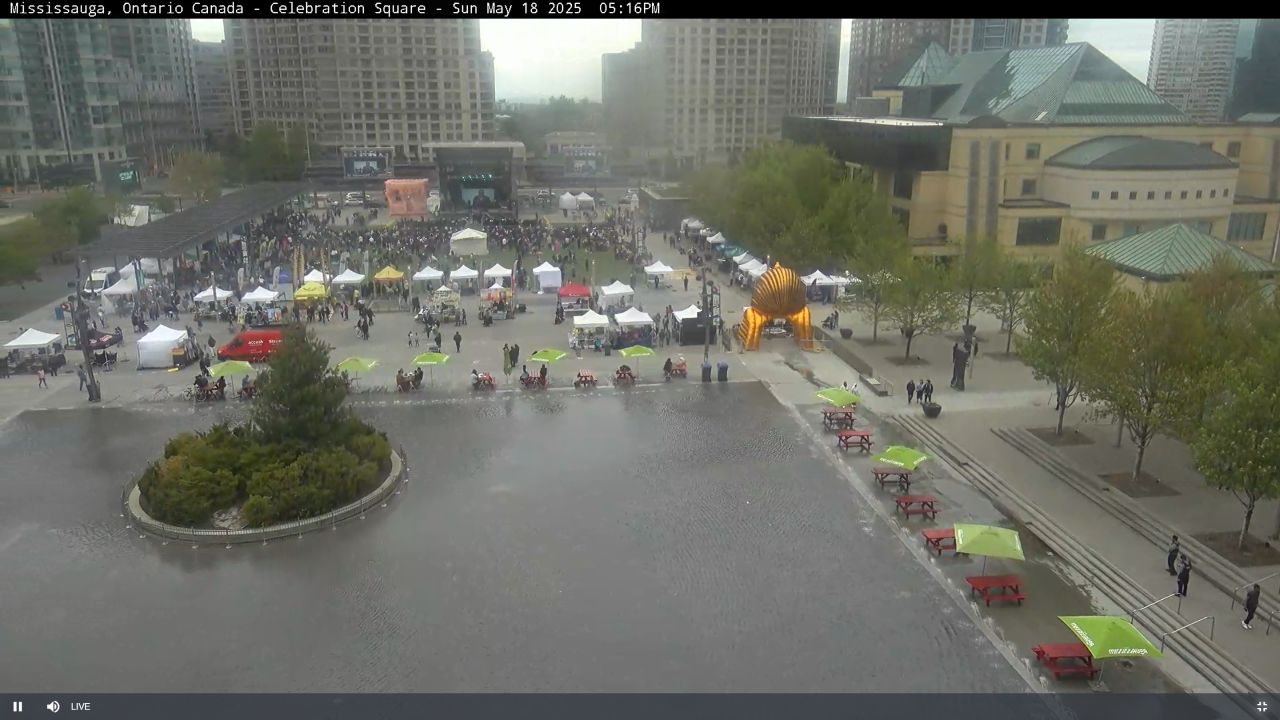 Live Webcam Square One – Celebration Square Mississauga