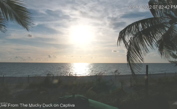 Mucky Duck Beach Webcam - Captiva Island, Florida | Live Video