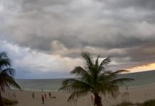 White Sands Beach Resort Webcam | Holmes Beach, Fl