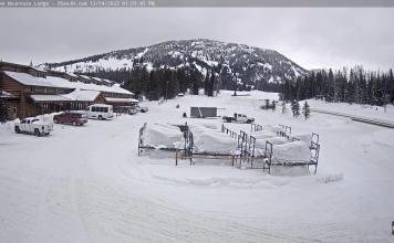 Togwotee Mountain Lodge Webcam