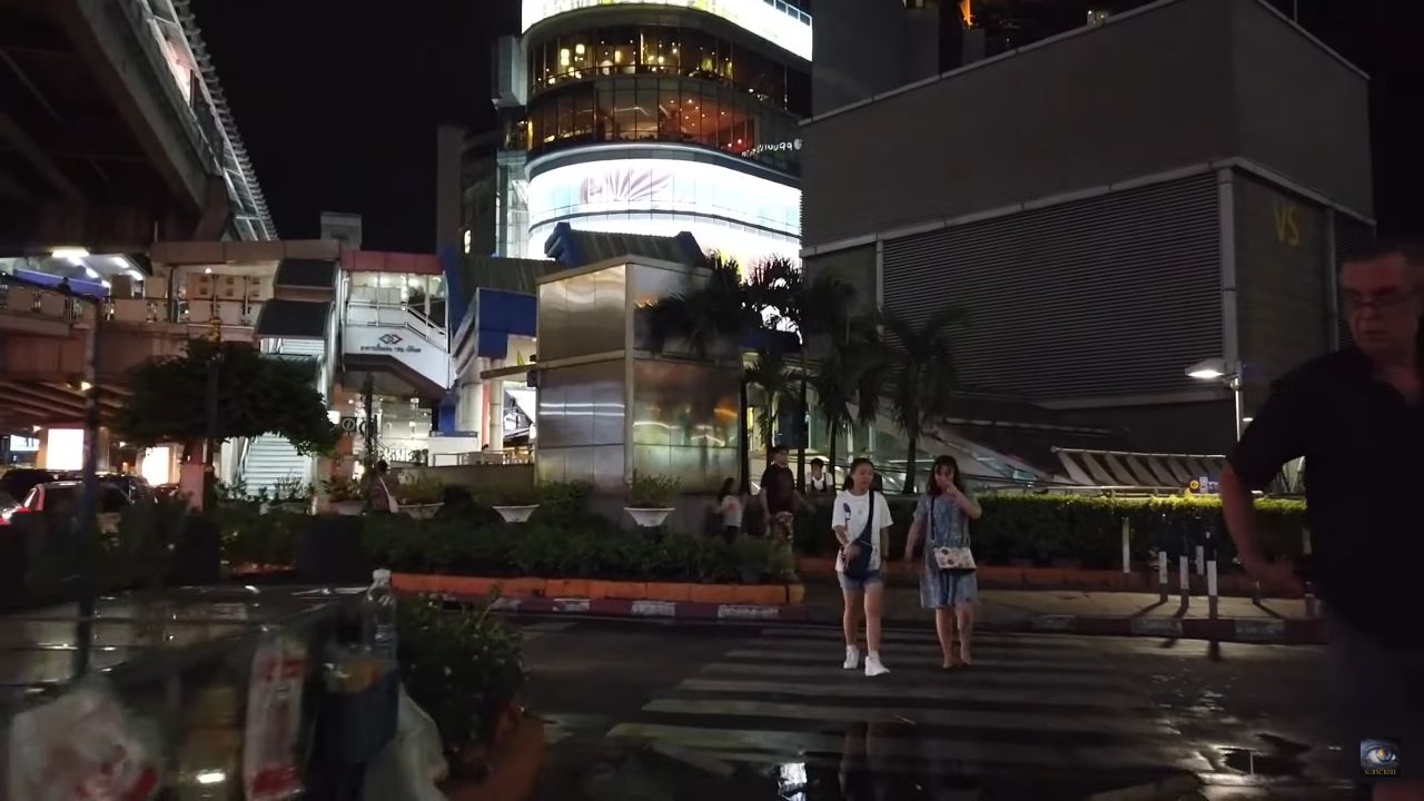 Night Live Bangkok