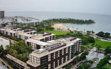 Ala Moana Surf Cam - Honolulu, Hawaii - Live Video