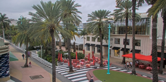 Lincoln Rd South Beach Live Webcam, Miami