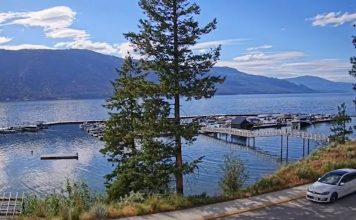 Mckinley Beach Kelowna, Bc, Canada | Live Webcam Video