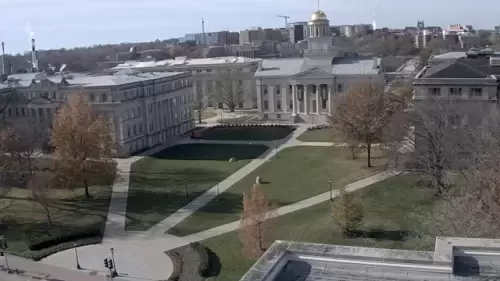 University of Iowa Pentacrest Webcam – Iowa City – Video