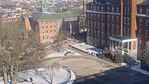 Holy Cross Webcam – Worcester, Massachusetts – Live Video