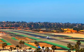 San Diego Lindbergh Airport - Live Webcam Facing The Bay