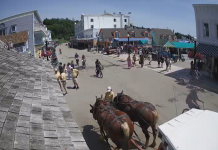 Live Webcam Horn's Bar - Mackinac Island, Michigan