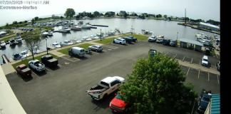 Live Webcam Kewaunee, Wi - Lighthouse And Harbor