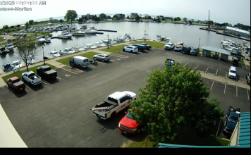 Live Webcam Kewaunee, Wi - Lighthouse And Harbor