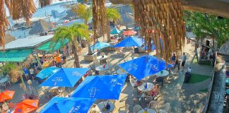 Barefoot Bar Webcam - Okoboji, Iowa, Usa