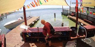Live Webcam Roatan Divers - West End, Roatan, Bay Island