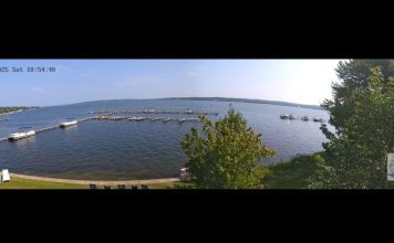Live Webcam We Wan Chu Cottages - Chautauqua Lake, Ny