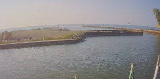 Live Webcam Mentor Harbor Yacht Club - Mentor, Ohio