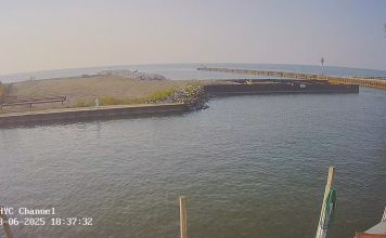 Live Webcam Mentor Harbor Yacht Club - Mentor, Ohio