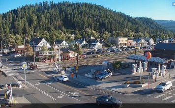 Downtown Truckee Live Webcam - California