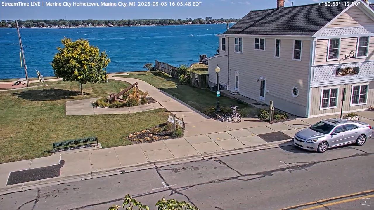 Live Webcam Downtown Marine City, Michigan