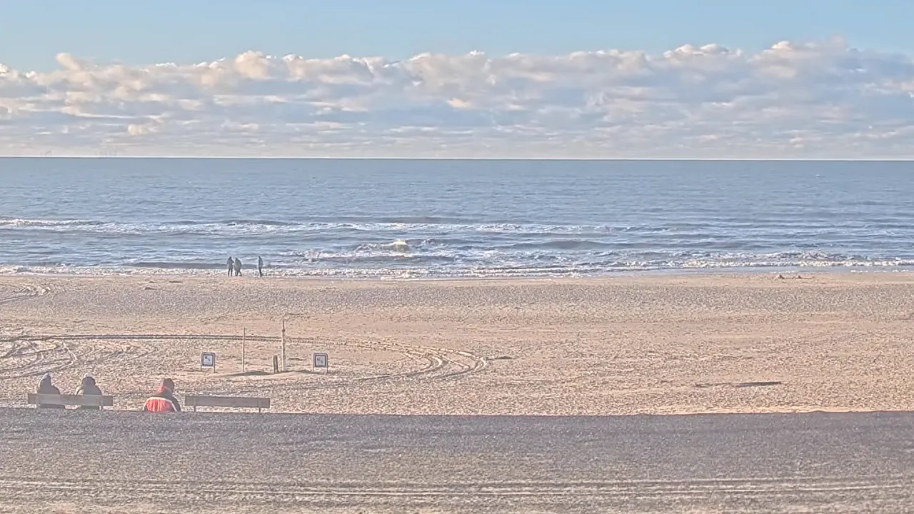 Henne Strand Beach Live Webcam – Henne Kirkeby, Denmark